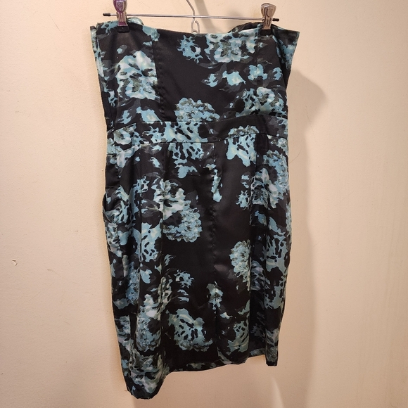 Banana Republic Black and Green Satin Short  Strapples.Dress with Pockets 8 - Picture 10 of 12